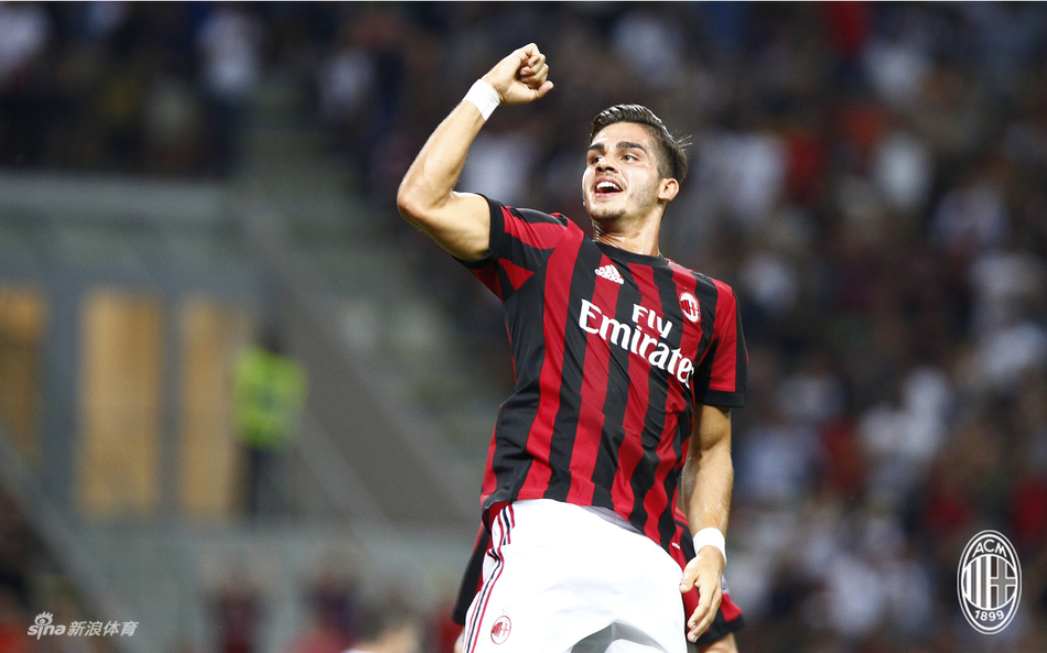  AC米兰青春风暴席卷赛场，十九岁小将梅开二度锁定胜局  